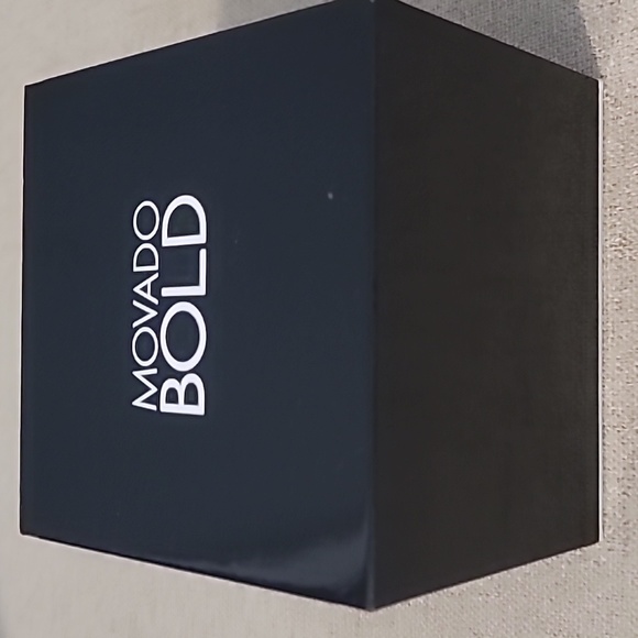 NWT!!! Gold Ladies Movado Bold - Picture 11 of 11